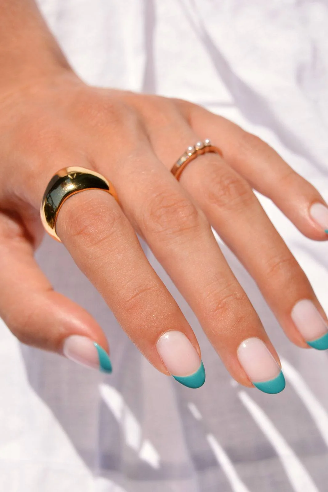 Le Mini Macaron - Neglelak Gel - Blue Lagoon - Image 4