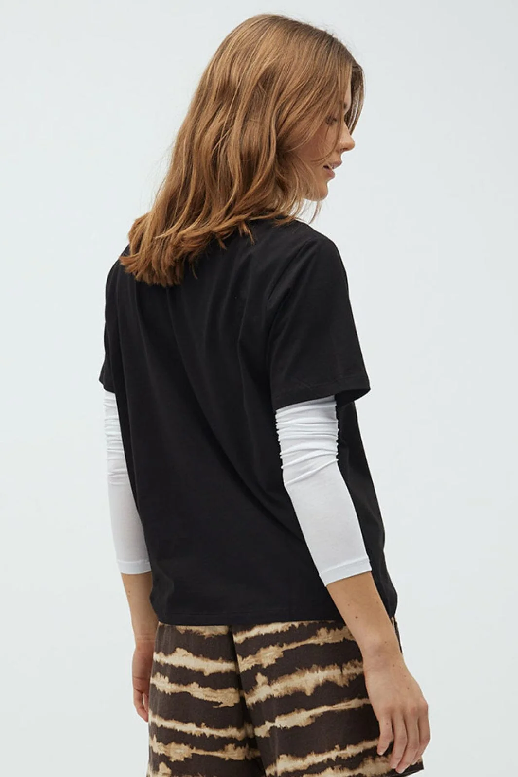 MbyM - Beeja T-Shirt - Black - Image 5