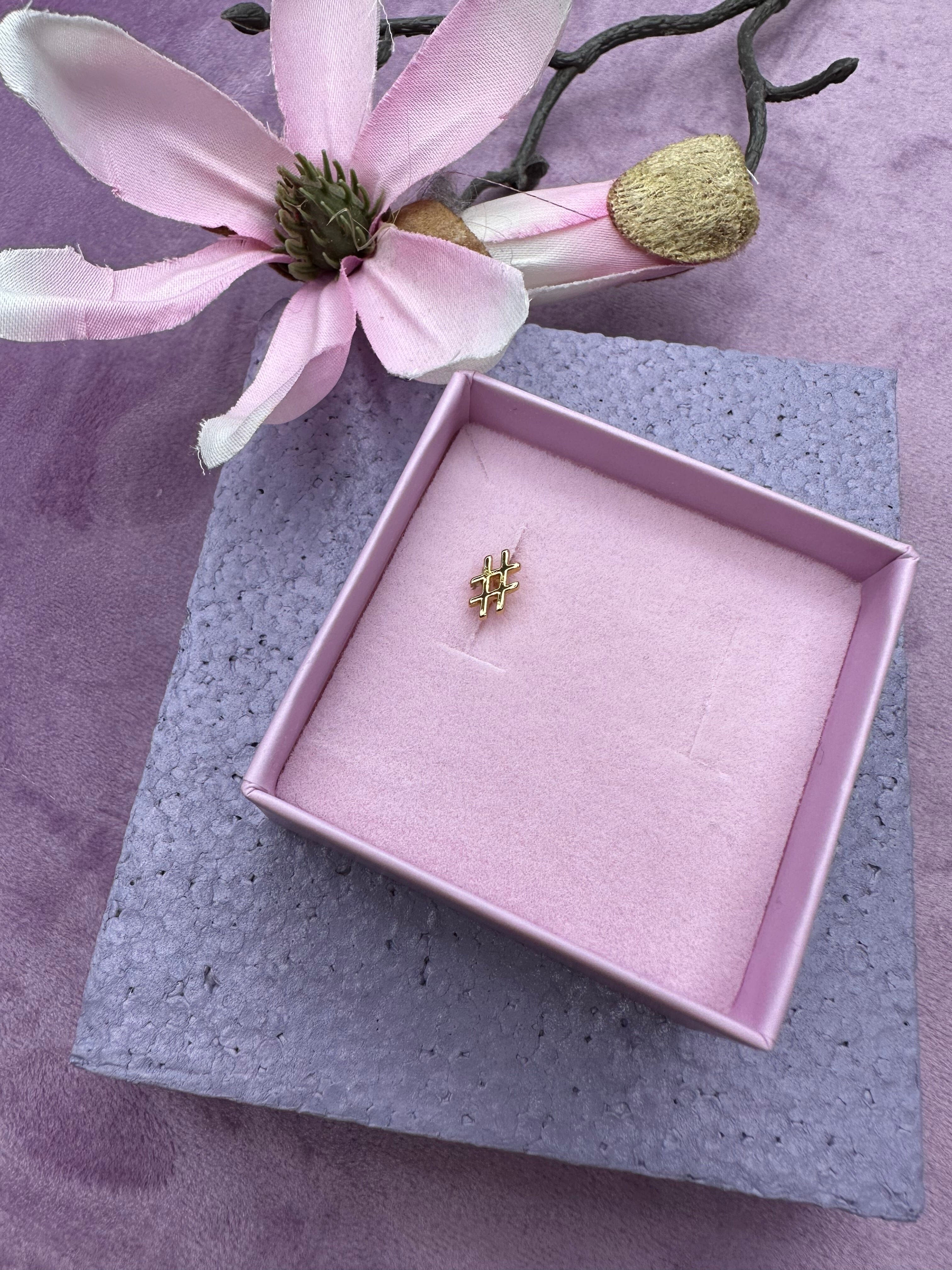 Mellow Moon - Forgyldt ørering - Hashtag - (1 stk.) - Image 3