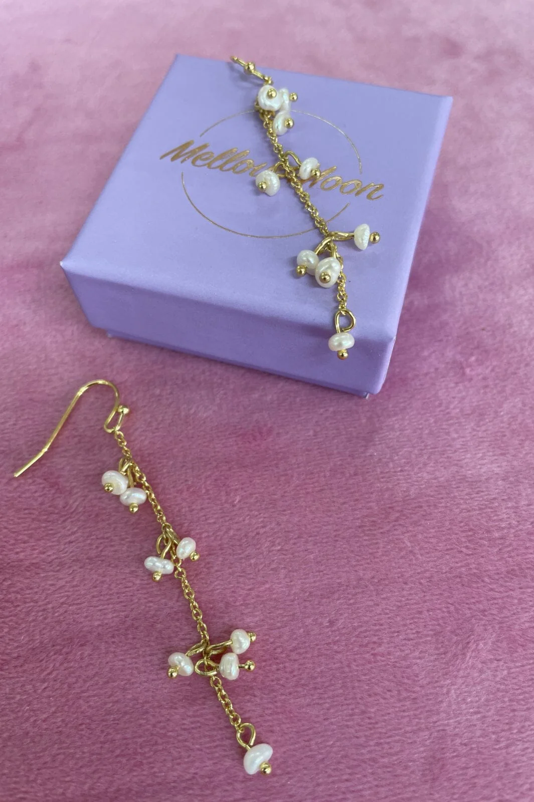 Mellow Moon - Kæde- Øreringe Med Ferskvandsperler - Forgyldt Messing - Image 4