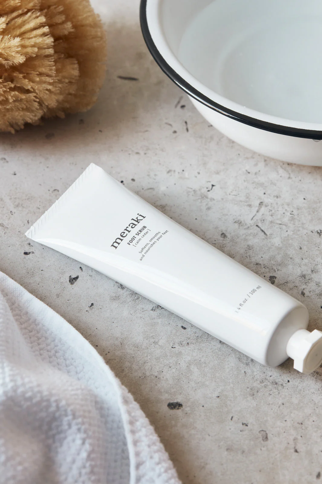 Meraki - Foot Scrub Calm Cedar - Cosmos Organic - Image 4